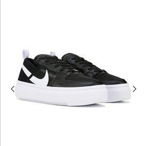 Women's Court Vision Alta Sneaker